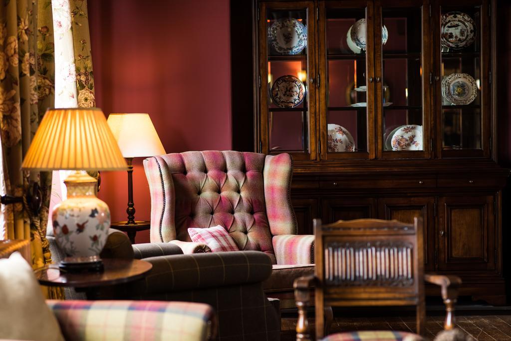 Balmoral Arms Otel Ballater Dış mekan fotoğraf